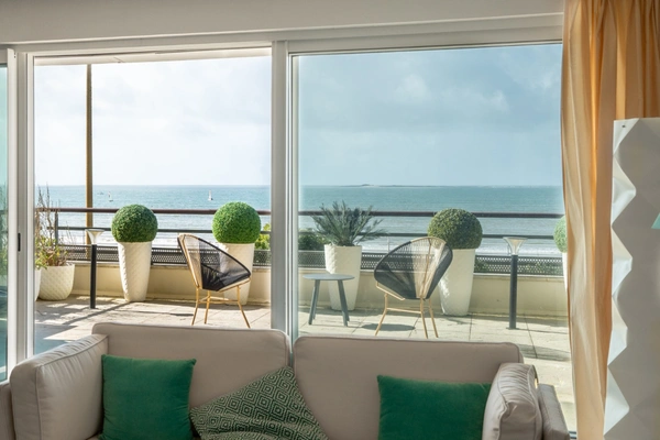 Appartement à vendre 4 pièces de 102m² LA BAULE ESCOUBLAC (44) FACE MER