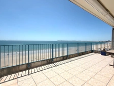 LA BAULE-QUARTIER LAJARRIGE-DERNIER ÉTAGE-FACE MER-APPARTEMENT 89M2-TERRASSE31M2-GARAGE-2 CAVES-COMMERCES ET PLAGES A PIED