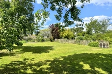 TERRAIN DE 700M2-PISCINABLE-CONSTRUCTIBILITÉ JUSQU'À 250M2-PROCHE COMMERCES ET PORT A PIEDS
