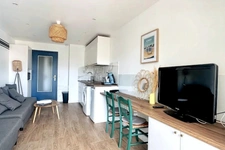 LA BAULE HYPER CENTER - 1-ROOM APARTMENT OF 21.17M2 - HIGH FLOOR - BALCONY - CLOSE TO SHOPS