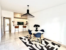 LA BAULE HYPER CENTRE-APPARTEMENT DE 44M2-TERRASSE DE 17M2-APERÇU MER-GARAGE-CAVE-TOUT À PIED