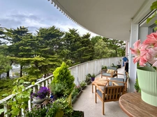 LA BAULE LES PINS – APPARTEMENT 69 M² EN ÉTAGE ÉLEVÉ AVEC TERRASSE DE 25 M²-GARAGE-CAVE-VUE DÉGAGÉE SUR LA VERDURE-COMMERCES À PIED