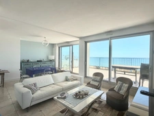 LA BAULE-QUARTIER LAJARRIGE-DERNIER ÉTAGE-FACE MER-APPARTEMENT 89M2-TERRASSE31M2-GARAGE-2 CAVES-COMMERCES ET PLAGES A PIED
