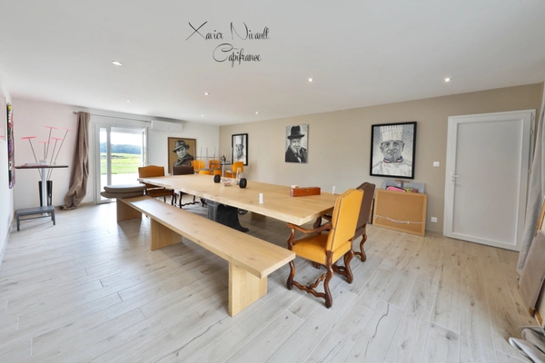 Maison à vendre 10 pièces proche de MONTREVEL EN BRESSE (01)