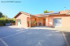 Maison à vendre 6 pièces MEZERIAT (01) plain pied, 910m² terrain , 5 chambres !!!