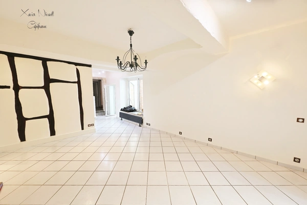 Dpt Ain (01), à vendre BOURG EN BRESSE appartement T5 de 128 m²  