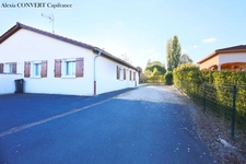 Maison à vendre 4 pièces 67.85m² terrain 415m² proche centre SAINT TRIVIER DE COURTES (01)