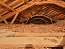 Maison à vendre 8 pièces proche de SAINT TRIVIER DE COURTES (01)