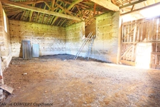 Bâtisse à vendre 5 pièces + abris proche de MEZERIAT (01) terrain 1320m² constructible
