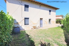 Maison à vendre 5 pièces 162m², terrain 714m² proche centre village d'ATTIGNAT (01)