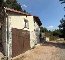 Berzé-la-Ville – Maison troglodyte avec grotte naturelle, charme brut et rénovation moderne
