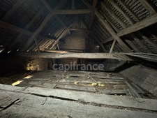 A rénover, maison ancienne à 3 minutes de Tournus