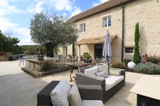 Charming residence with swimming pool in the heart of the Côte Chalonnaise