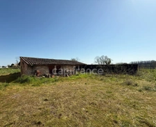 À saisir rapidement : Grange à rénover avec un potentiel incroyable !