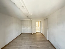 The charm of the old, the comfort of the modern – Renovated house of 124 m² in Saint-Maurice-de-Satonnay
