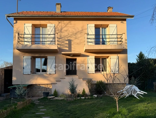 Charmante maison de village rénovée avec jardin – Asnières-sur-Saône  (01)
