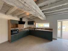 The charm of the old, the comfort of the modern – Renovated house of 124 m² in Saint-Maurice-de-Satonnay