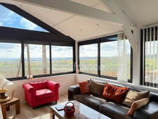 Maison en pierre avec vue exceptionnelle – Vire (71260)
