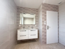 Maison contemporaine de 2024 – 133 m² – 3 chambres – Terrain 781 m² hors lotissement 