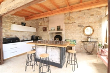 Charming residence with swimming pool in the heart of the Côte Chalonnaise