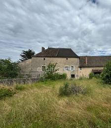 A rénover, maison ancienne à 3 minutes de Tournus