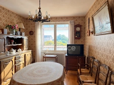 Maison ancienne en pierre de 117 m² avec vastes combles et grange en pierre