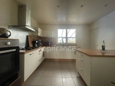 Dpt  (19), à vendre  maison T6   