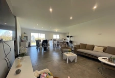 Maison plain pied à vendre 5 pièces JUGEALS NAZARETH 
