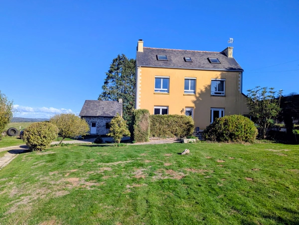 🏡 MAISON AVEC GITE, DEPENDANCE ET GRAND TERRAIN A CORAY 