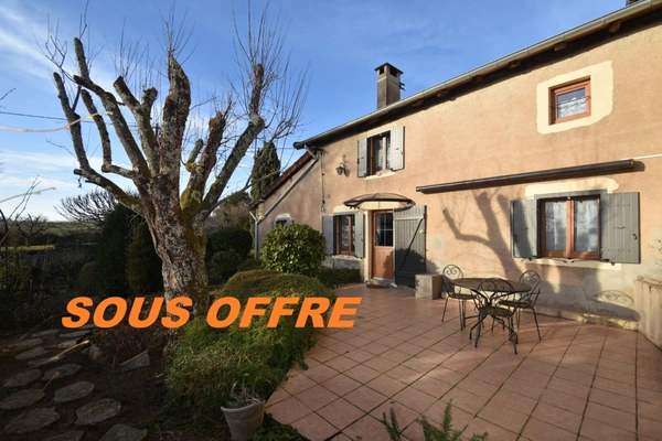 Maison en Pierre avec jardin et terrain attenant -  120m² -3 chambres - CHAUFFAILLES (71)