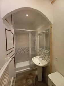 Maison de ville à CHAUFFAILLES avec cour intérieure - 75m²