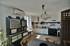 BELMONT DE LA LOIRE - Maison 215 m² - 7 pièces - proche commodités.