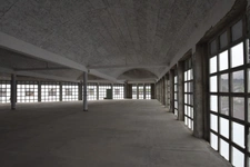 centre d'activité de "bien etre", plateau à aménager, garages. surface 1800m².