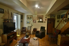 proche Chauffailles - Maison pierre - 7 piéces dont 4 chambres-  137m²
