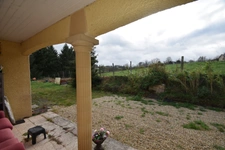 Proche Charlieu - maison plain pied - 98 m² - 