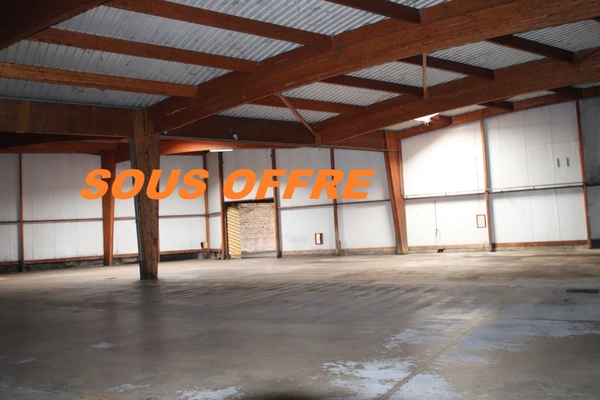 Entrepot /bureau à vendre LA CLAYETTE (71)