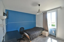 BELMONT DE LA LOIRE - Maison 215 m² - 7 pièces - proche commodités.