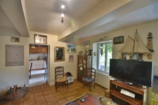 proche Chauffailles - Maison pierre - 7 piéces dont 4 chambres-  137m²