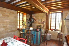 BELMONT DE LA LOIRE - Maison 215 m² - 7 pièces - proche commodités.