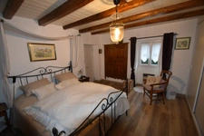 Maison en Pierre avec jardin et terrain attenant -  120m² -3 chambres - CHAUFFAILLES (71)