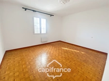Dpt Corse (20), à vendre FOLELLI appartement T4 de 106,60 m2 avec jardin privatif de 158,50 m2  