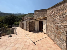 CASANOVA (20) Ensemble immobilier de 4 appartements