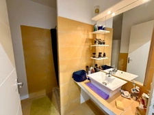 À VENDRE FAVONE – Appartement T3 de 53,16 m² en rez-de-jardin plage à pied avec vue mer