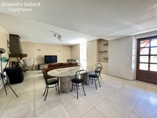 Corps de ferme rénové avec grange attenante - 4 chambres - Terrain de plus d'un hectare