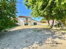 Sud réolais, maison en pierres , 4 chambres, séchoir, jardin