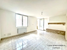 Sud réolais, maison en pierres , 4 chambres, séchoir, jardin