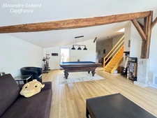 Corps de ferme rénové avec grange attenante - 4 chambres - Terrain de plus d'un hectare