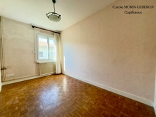 Charmante maison de plain-pied , jardin et garage