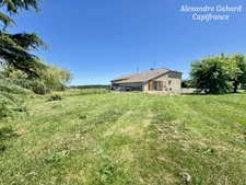 Corps de ferme rénové avec grange attenante - 4 chambres - Terrain de plus d'un hectare