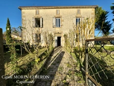 Maison en pierres à rénover, 3 chambres, grenier aménageable, garage et jardin